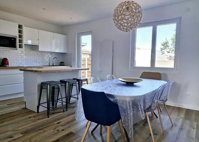 La Pibale - Maison Rénovée à 300m De L'océan Villa